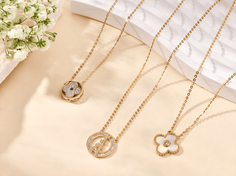 Vàng trang sức được tính dựa trên giá trị vàng nguyên liệu và tiền công.