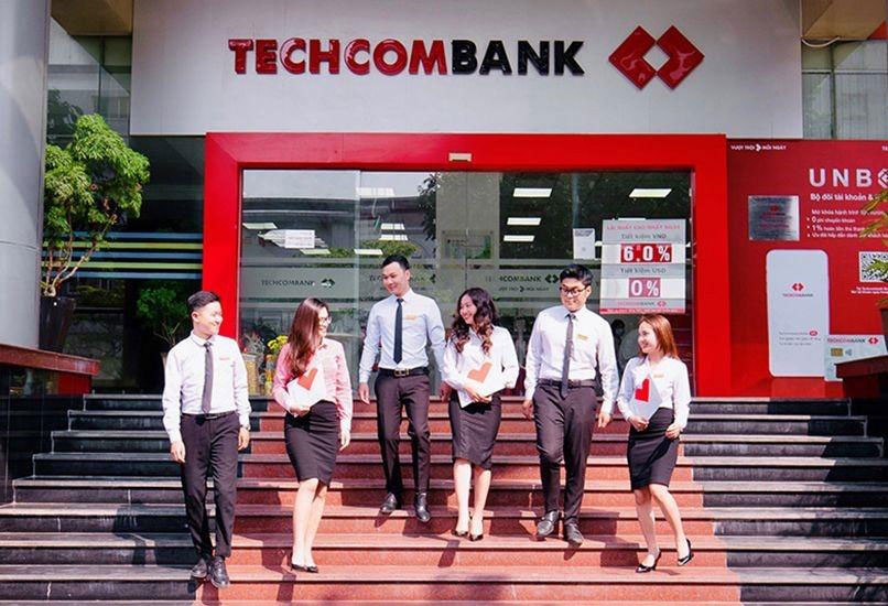 Techcombank cung cấp ưu đãi, dịch vụ tài khoản ngân hàng đa dạng và sử dụng nhiều công nghệ tiên tiến.