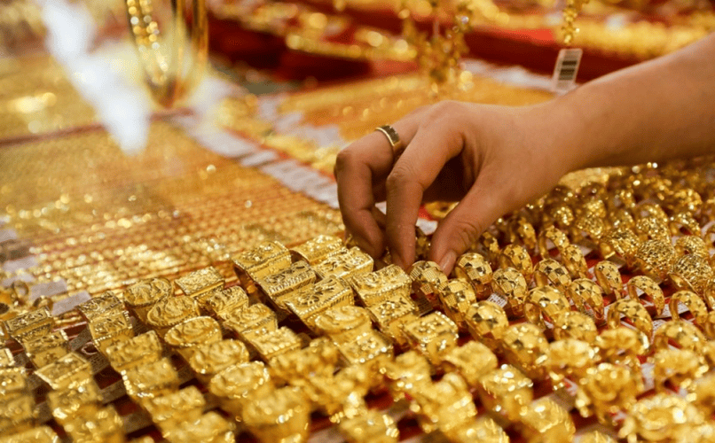 Nên thử vàng tại các tiệm kim hoàn có tiếng