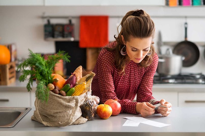 Tiết kiệm chi phí ăn uống bằng cách nấu ăn tại nhà