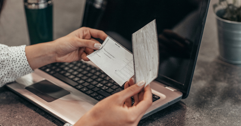 Chứng chỉ tiền gửi và trái phiếu đều là hình thức huy động vốn