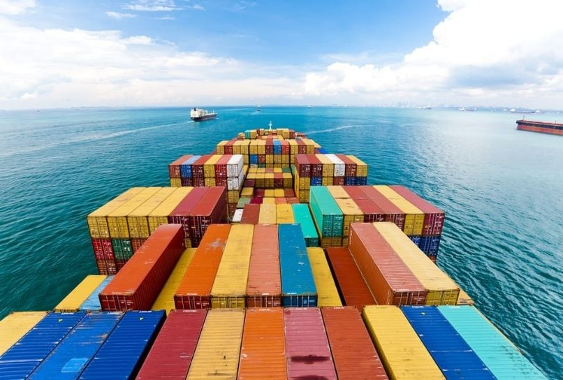 Hợp đồng CIF cần quy định rõ cảng đích, bảo hiểm, chứng từ, chi phí và phương thức thanh toán.