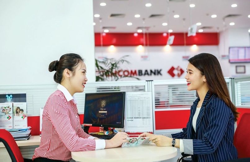 Nhân viên chăm sóc khách hàng Techcombank