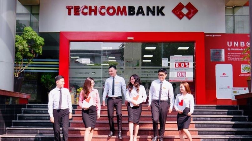 Nhân viên ngân hàng Techcombank