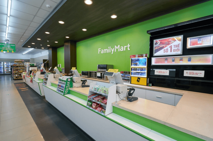 Cửa hàng tiện lợi Family Mart.