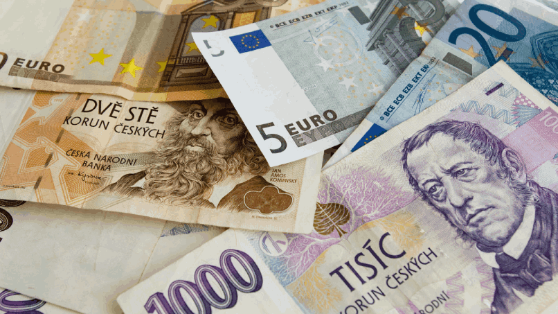 Bạn có thể cân nhắc đổi CZK sang EUR, sau đó đổi từ EUR sang VND để giao dịch nhanh chóng, thuận tiện hơn.