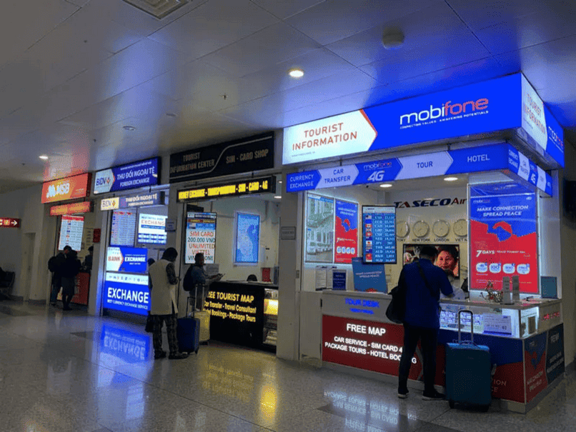 Quầy đổi ngoại tệ tại sân bay.