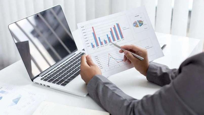 Quy trình due diligence được thực hiện qua nhiều bước để giảm thiểu rủi ro cho nhà đầu tư.