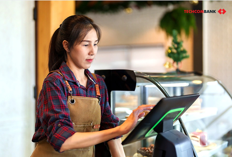 Chưa có quy định cụ thể về việc hộ kinh doanh có cần mở tài khoản đứng tên chủ hộ.