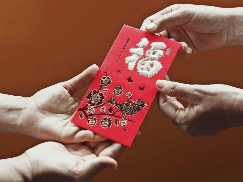 Lì xì Tết bắt nguồn từ Trung Hoa cổ đại, sau đó lan rộng ra nhiều quốc gia châu Á, trong đó có Việt Nam.