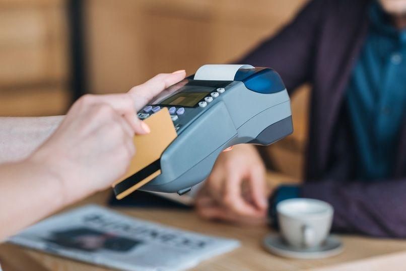 Khách hàng nên thực hiện giao dịch vào đầu kỳ sao kê để hưởng trọn vẹn thời gian miễn lãi.