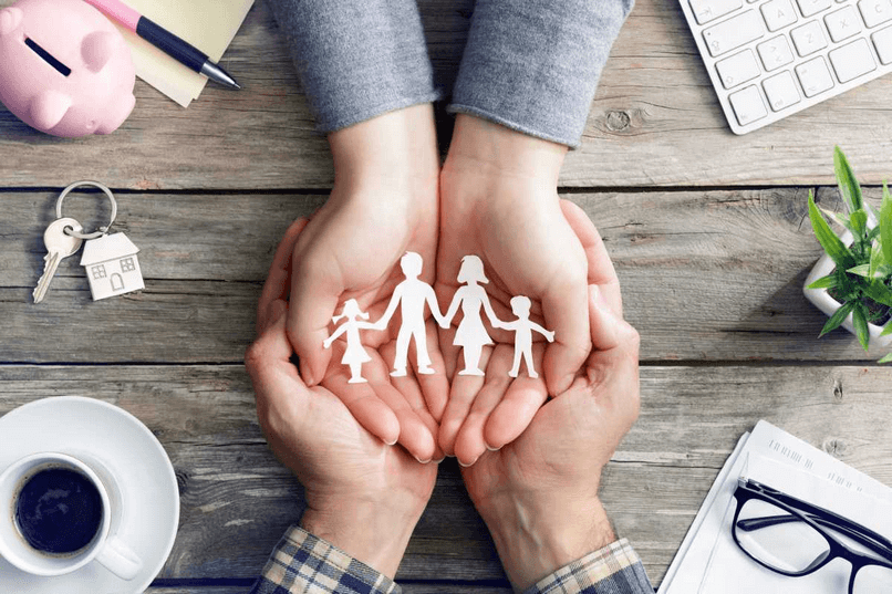 Người mua bảo hiểm là người đóng phí, còn người được bảo hiểm là người được bảo vệ.