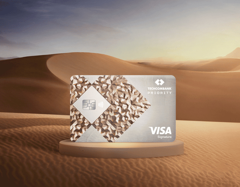 Thẻ thanh toán Techcombank Priority.