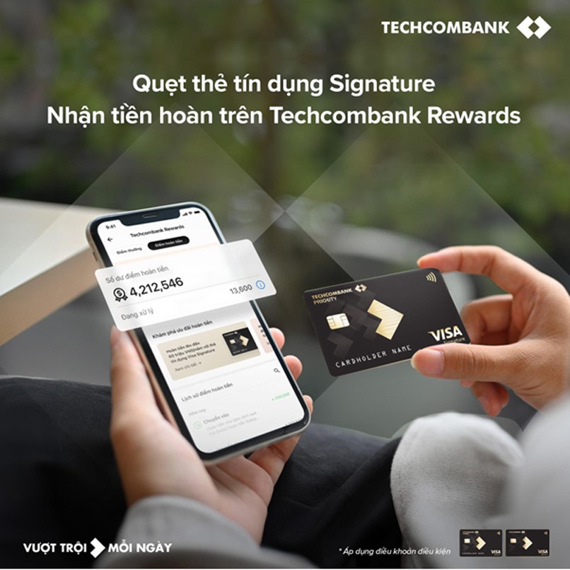 Cơ hội nhận tiền hoàn cực hấp dẫn khi quẹt thẻ tín dụng cùng Signature cùng Techcombank Rewards.