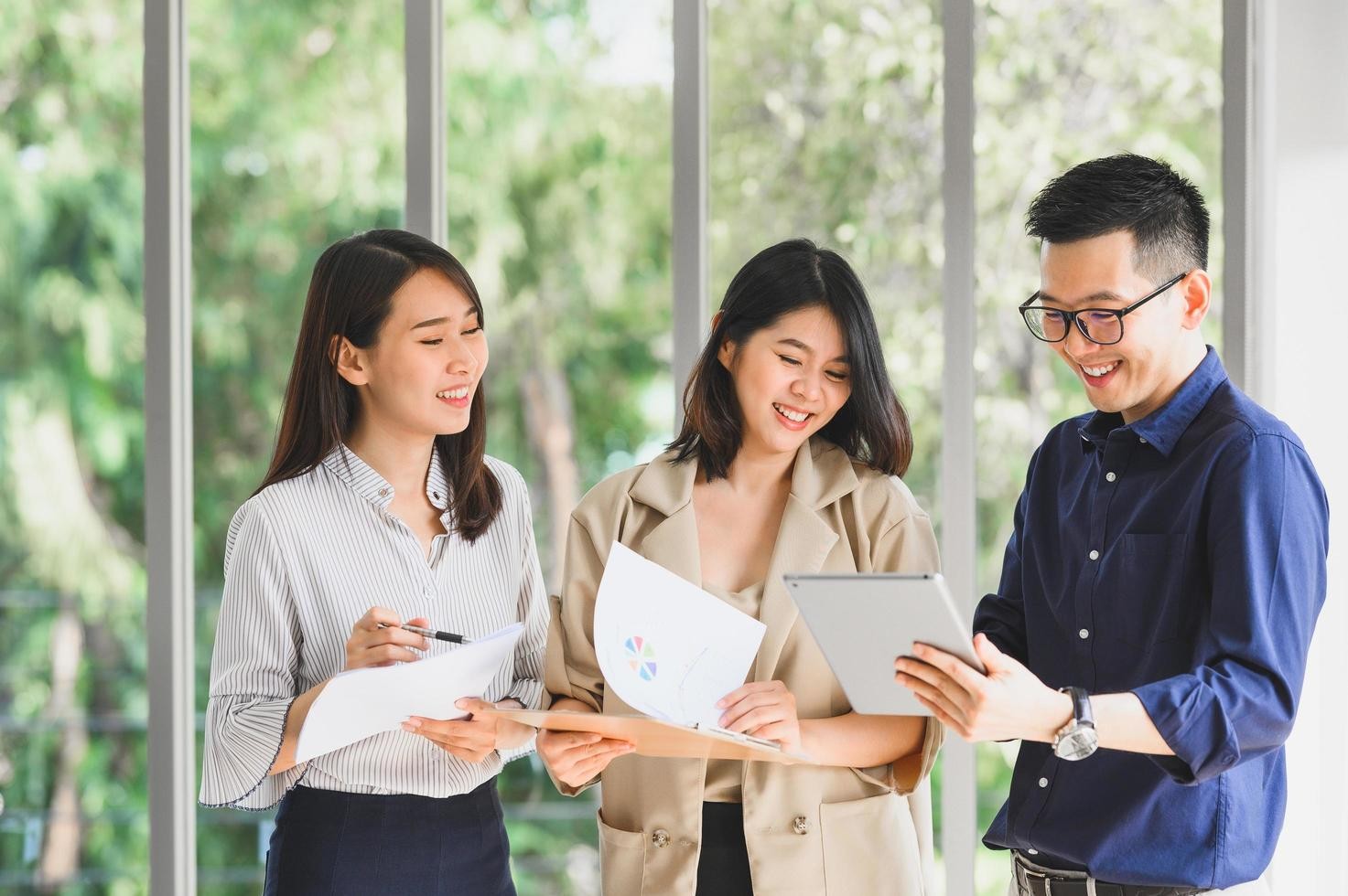 Người thành lập doanh nghiệp cần nắm rõ và chuẩn bị đầy đủ các điều kiện cơ bản