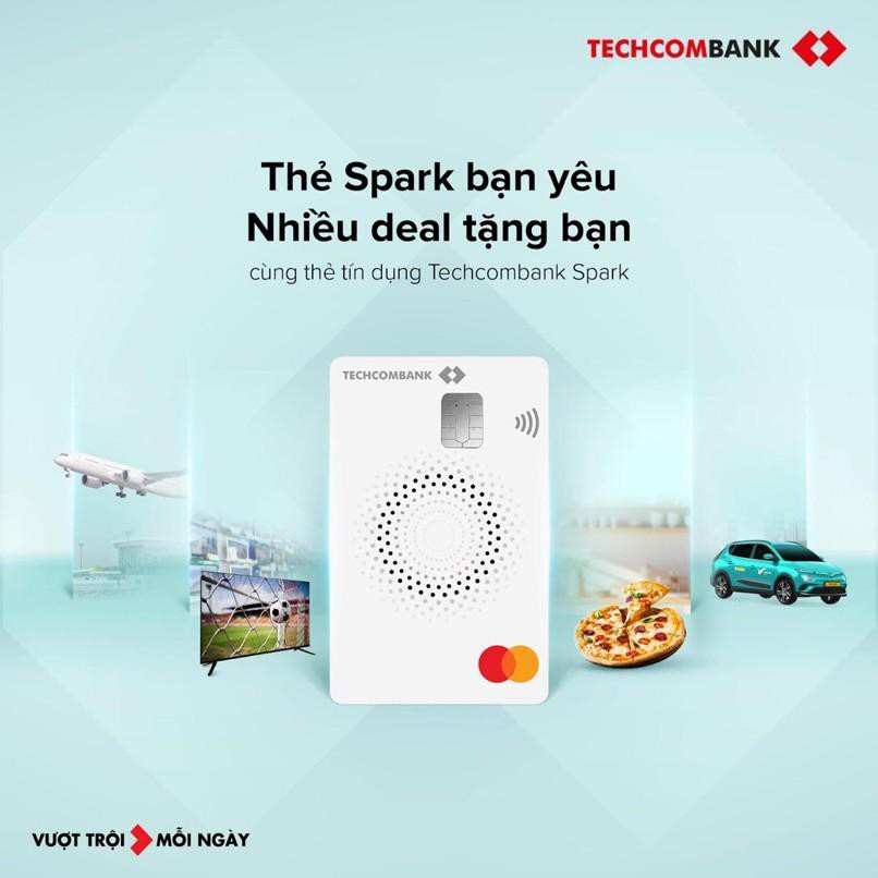 Chủ thẻ tín dụng Techcombank Spark nhận được nhiều ưu đãi hấp dẫn, hoàn tiền lên đến 3,000,000 VND.