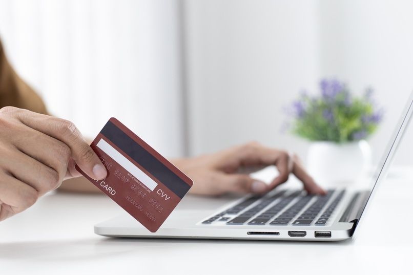 Mua hàng online bằng thẻ Visa