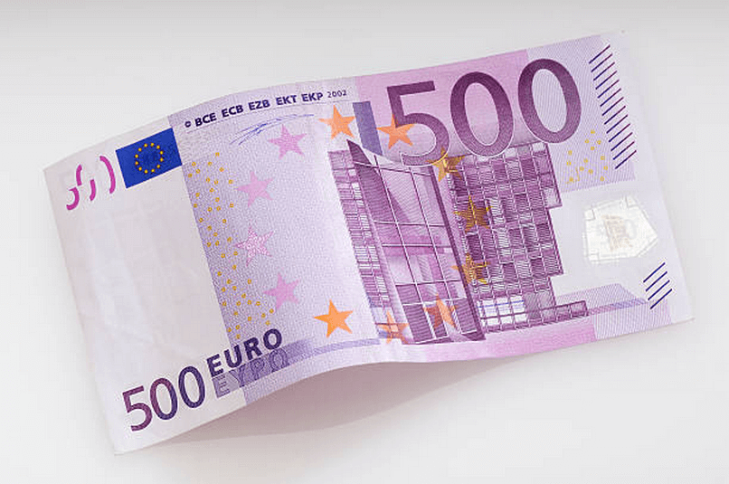 500 EUR là tờ tiền có mệnh giá lớn nhất.