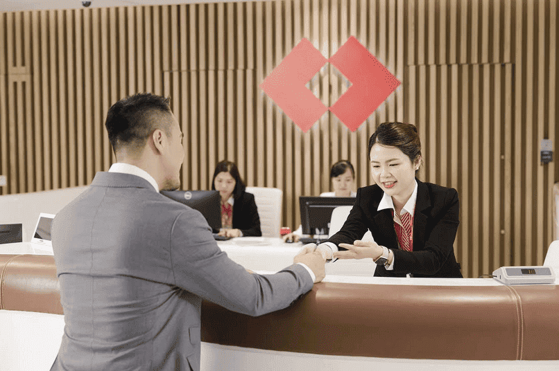 Techcombank kết nối yêu thương từ muôn phương.