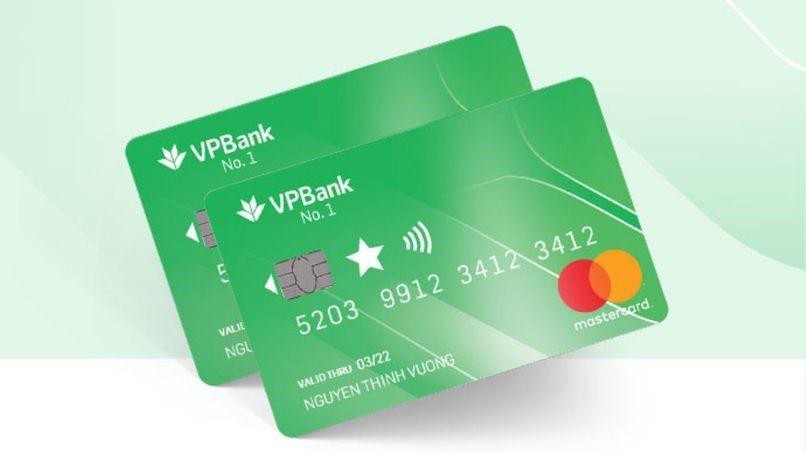 Thẻ VPBank Number 1 với ưu đãi tích điểm đổi quà giúp khách hàng tiết kiệm chi tiêu.