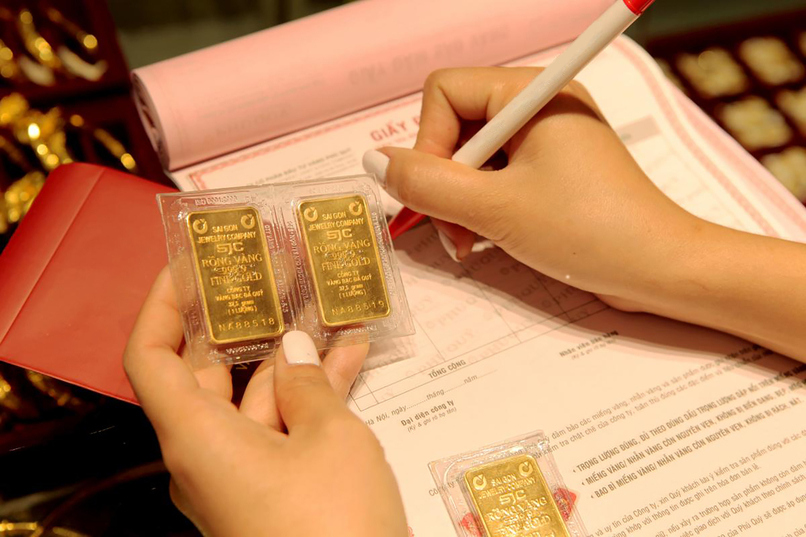 Một số nguyên tắc giúp nhà đầu tư ứng phó khi vàng giảm. 


