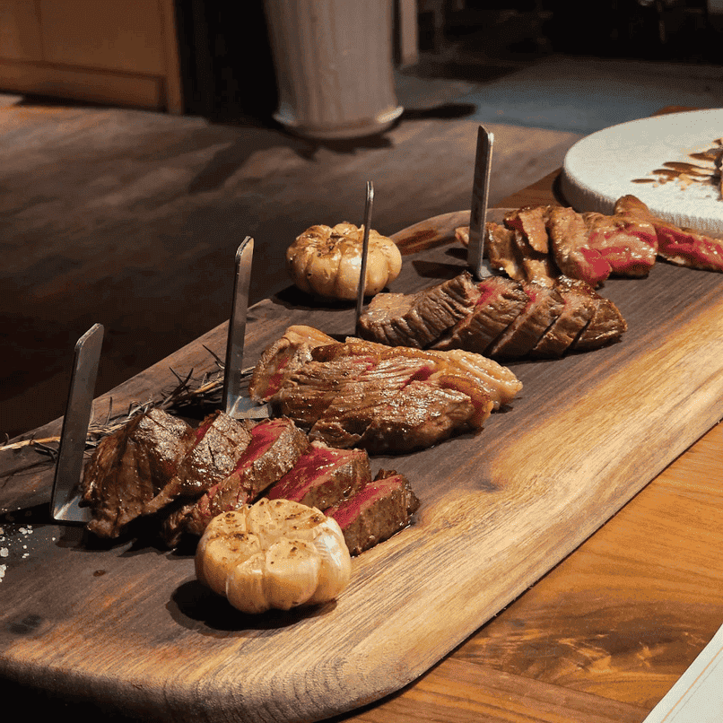 Món bò hảo hạng nhận được nhiều lời khen tại Woomaster.