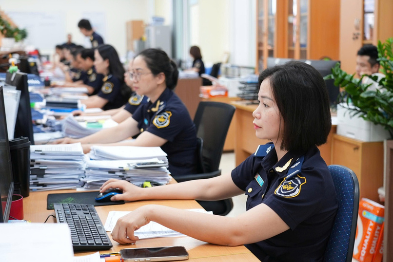 Khai hải quan điện tử là bước quan trọng trong quy trình xuất nhập khẩu.
