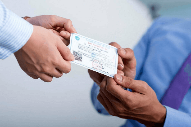 Bảo hiểm y tế giúp giảm gánh nặng chi phí khám chữa bệnh, chăm sóc sức khỏe trọn vẹn.