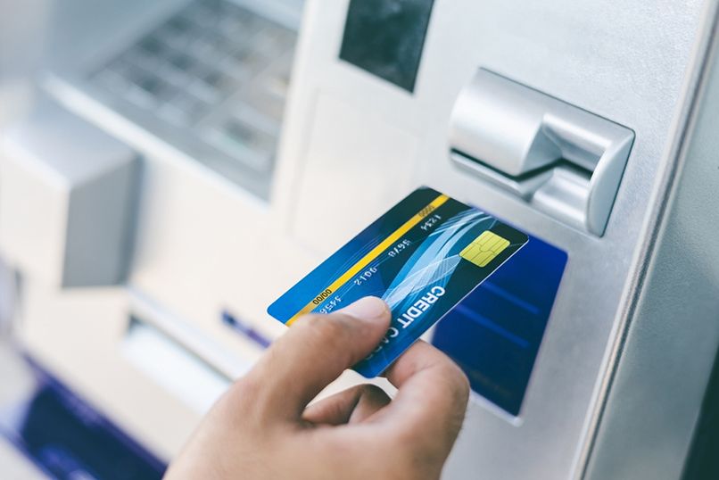 Khách hàng hoàn toàn có thể rút tiền từ thẻ tín dụng Visa và thẻ thanh toán Visa