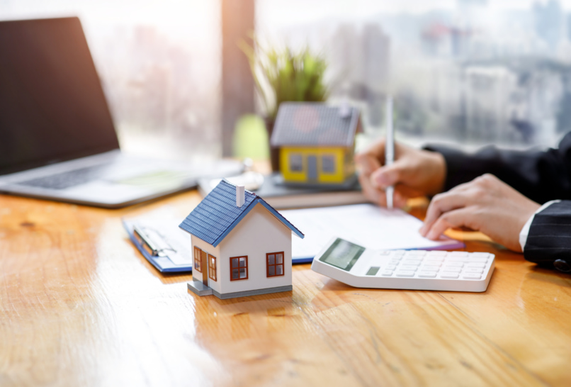 Quy trình xóa thế chấp gồm 3 bước như chuẩn bị hồ sơ, nộp và xử lý tại cơ quan đăng ký, nhận kết quả xác nhận